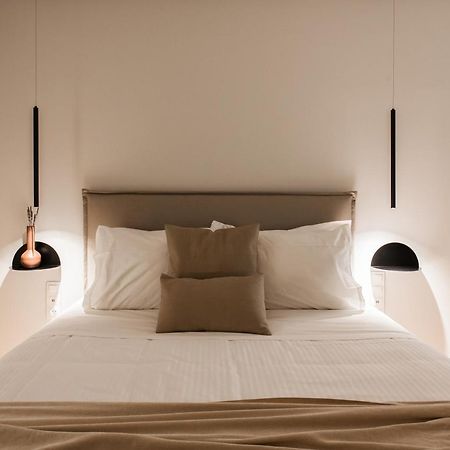 Marvelous 2Br Apartments With Balcony By Upstreet Atenas Exterior foto